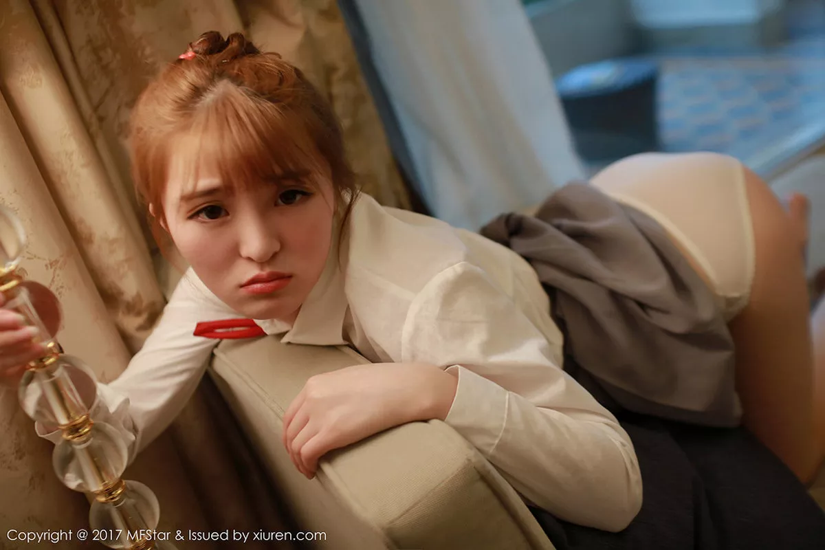 [MFStar模范学院]第098期伊小七写真-秀人资源网